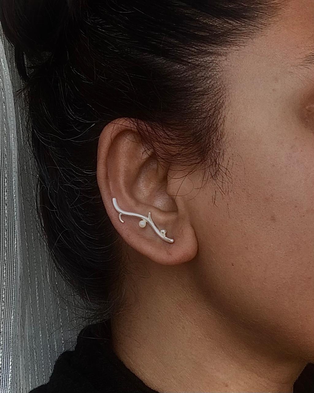 Rekha (रेखा) Ear Climber | 92.5 Sterling Silver Minimal Earring