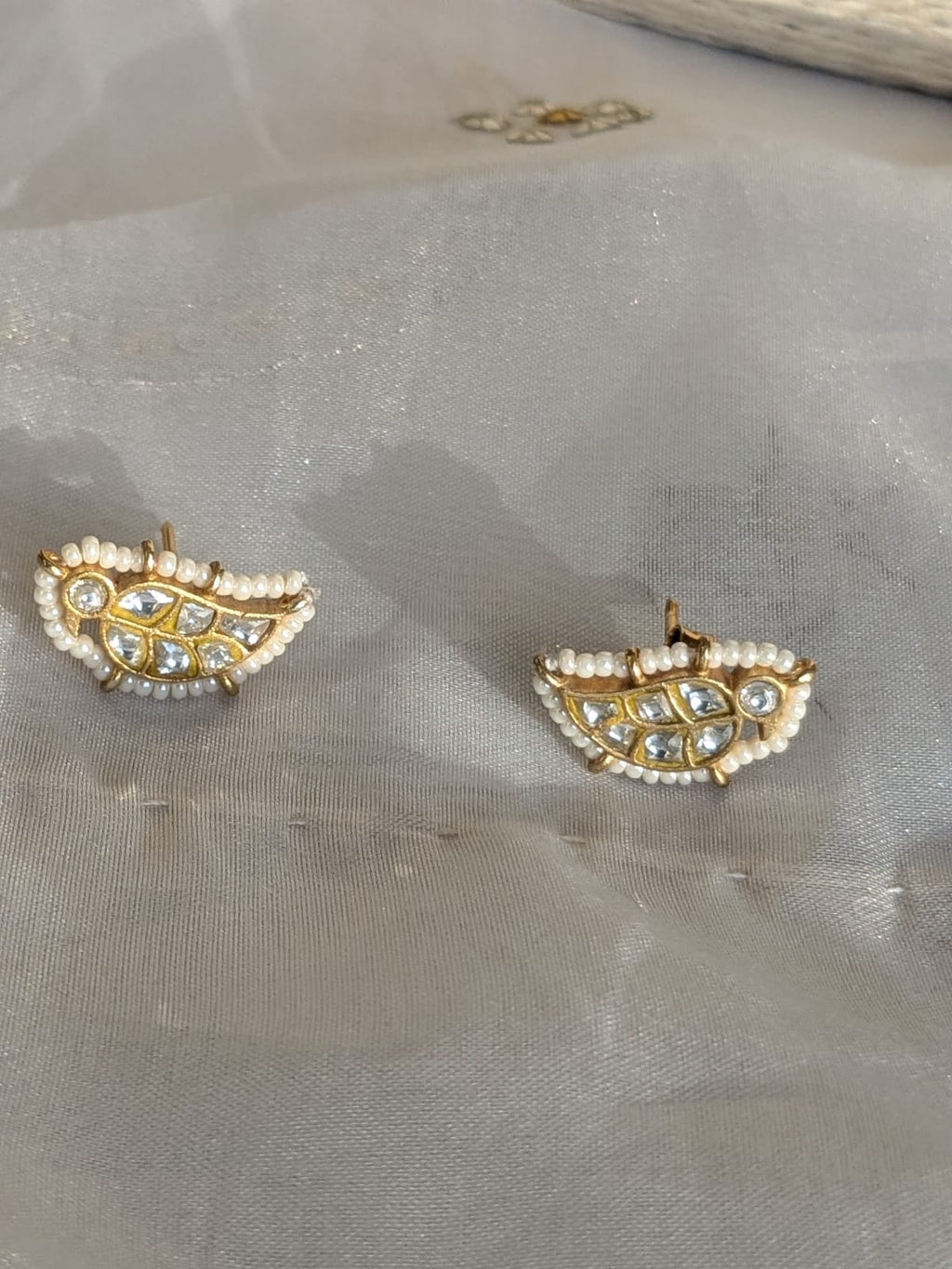 Sunehri Chidiya Jadau  Invisible necklace set