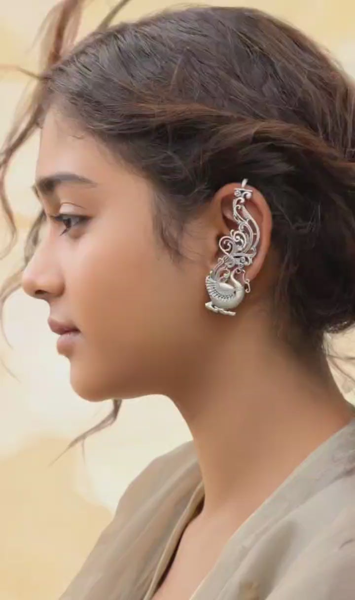 Mayura Vamsa earcuff – Legacy in Silver