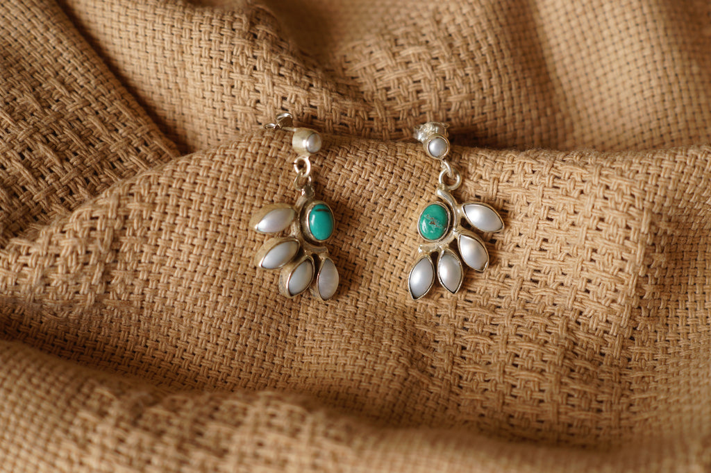 Turquoise Bloom – Whisper of the Hills
