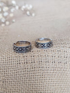 Meera (मीरा)