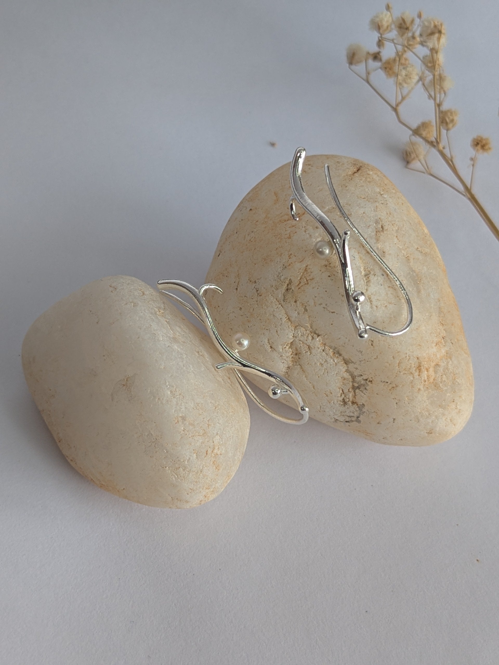 Rekha (रेखा) Ear Climber | 92.5 Sterling Silver Minimal Earring