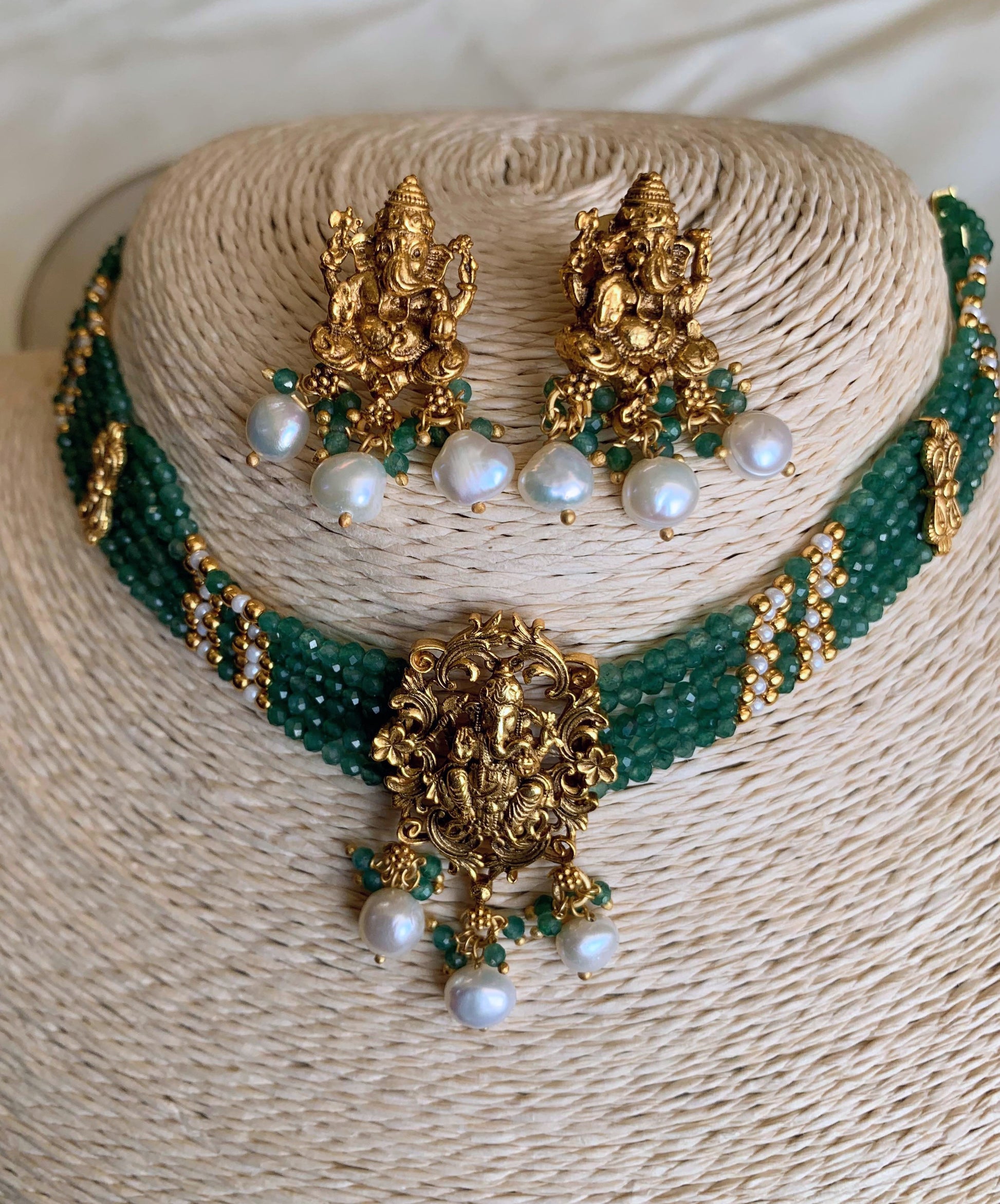 Vignaharta Choker Set (विघ्नहर्ता चोकर)