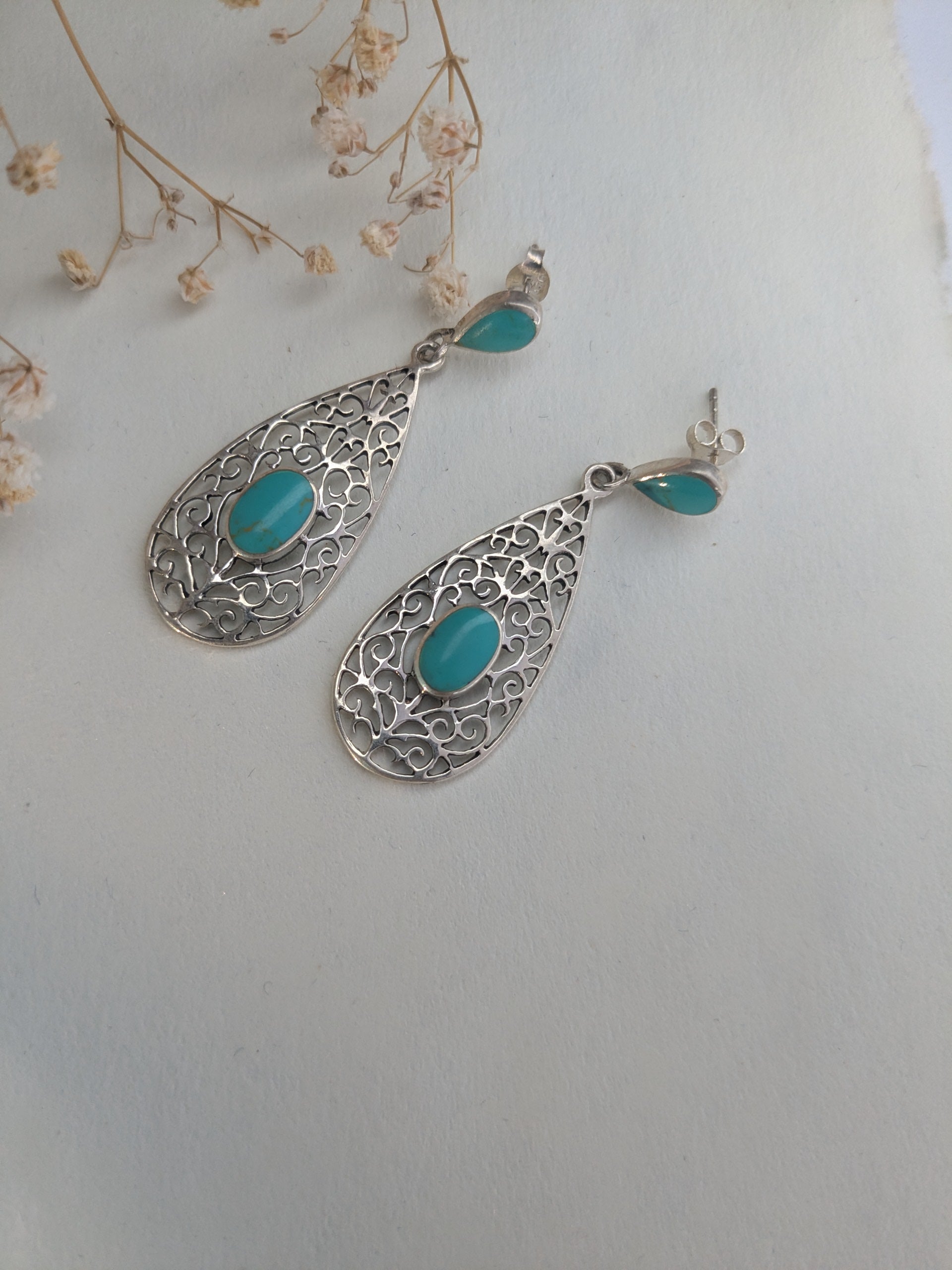 Noor (नूर) – The Luminous Elegance